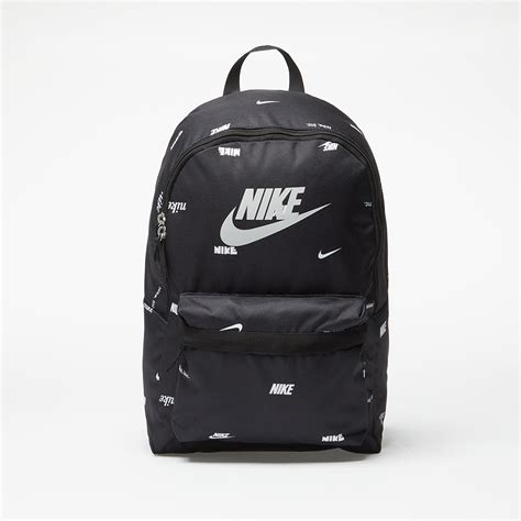 tagesrucksack herren nike|Rucksäcke. Nike DE.